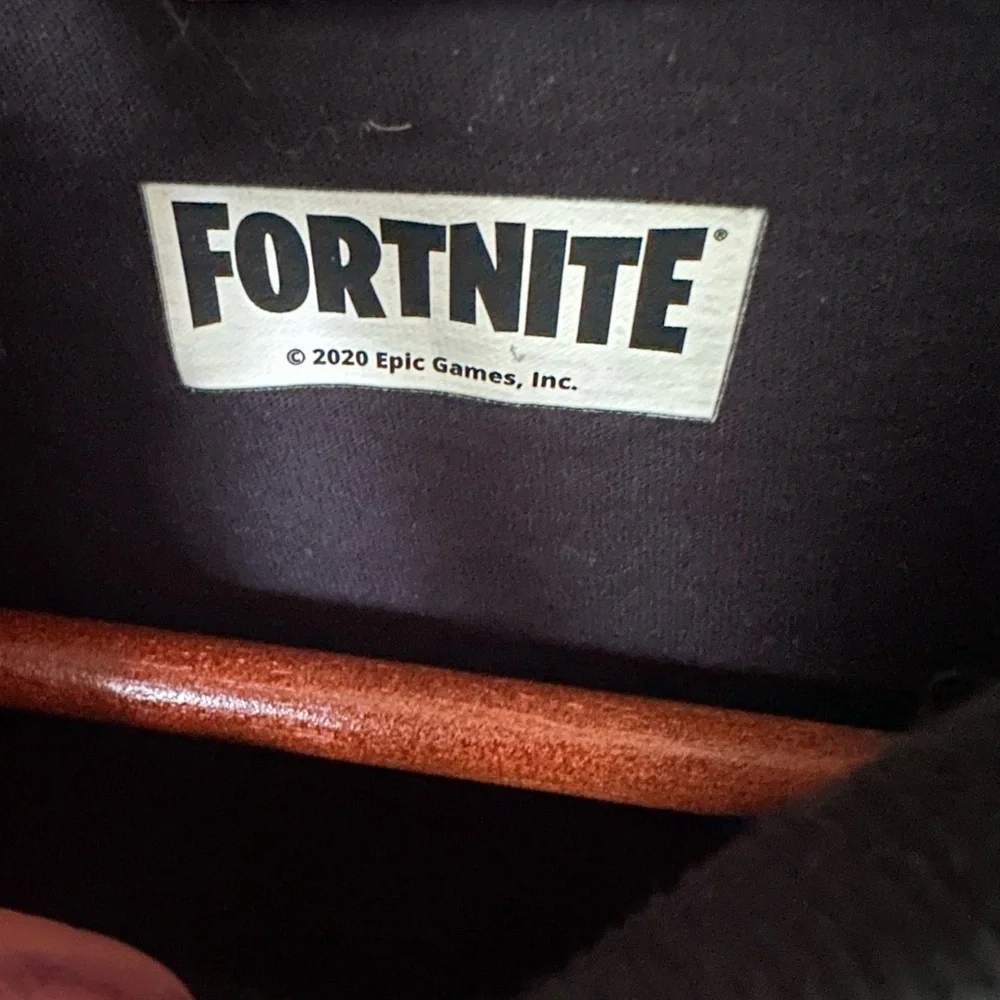 Fortnite T-shirt Black‎ Youth L